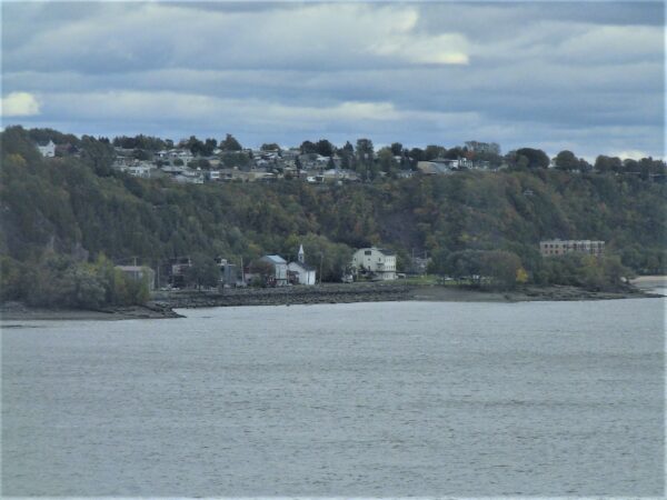 Navigating St Lawrence River