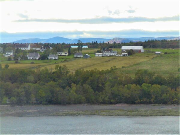 Navigating St Lawrence River