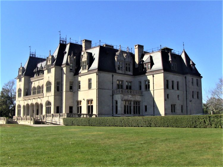 Newport Mansion