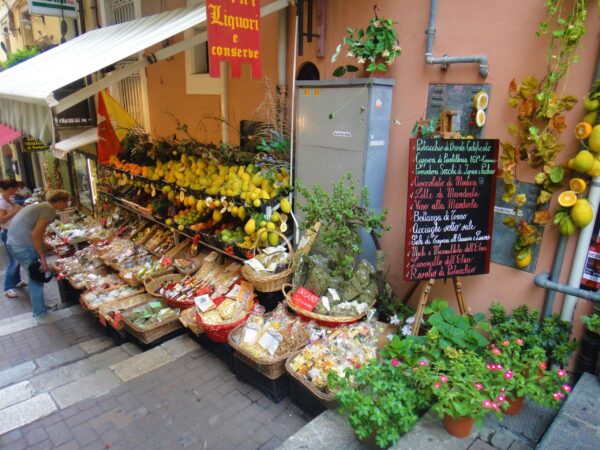 Shopping in Taormina