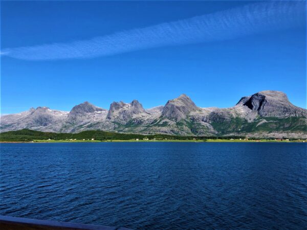 Seven Sisters Mountain Range, Norwegian Sea