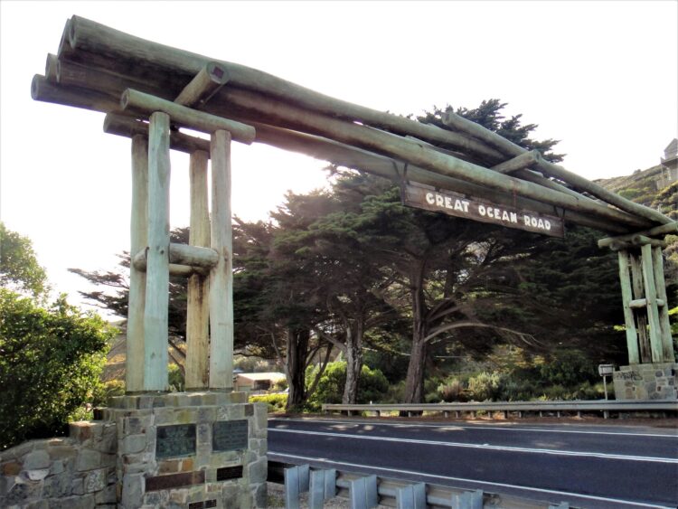 Start of Great Ocean Road